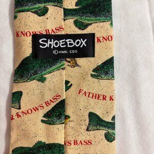 Hallmark Shoebox novelty "Father Knows Bass" tie